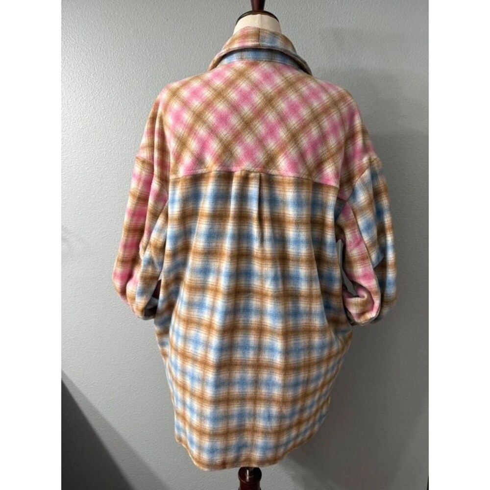 Timing Plaid Colorblock High-Low Shacket with Side Pockets, Size Large - Picture 2 of 6